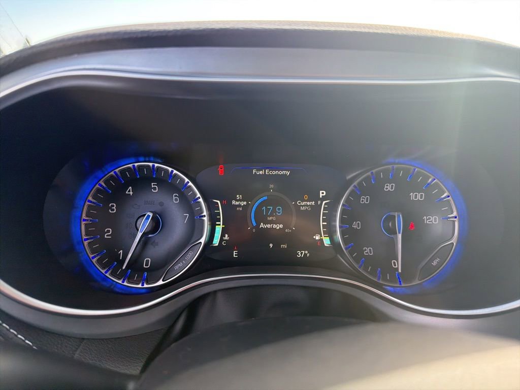 New 2026 Chrysler Pacifica Limited image 18