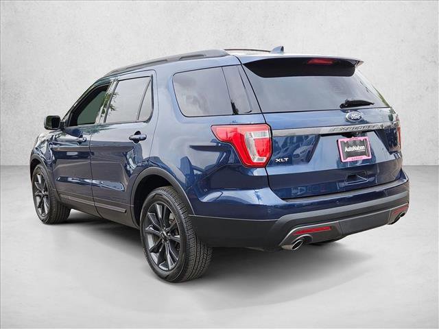 Used 2017 Ford Explorer XLT w/ Equipment Group 202A image 8