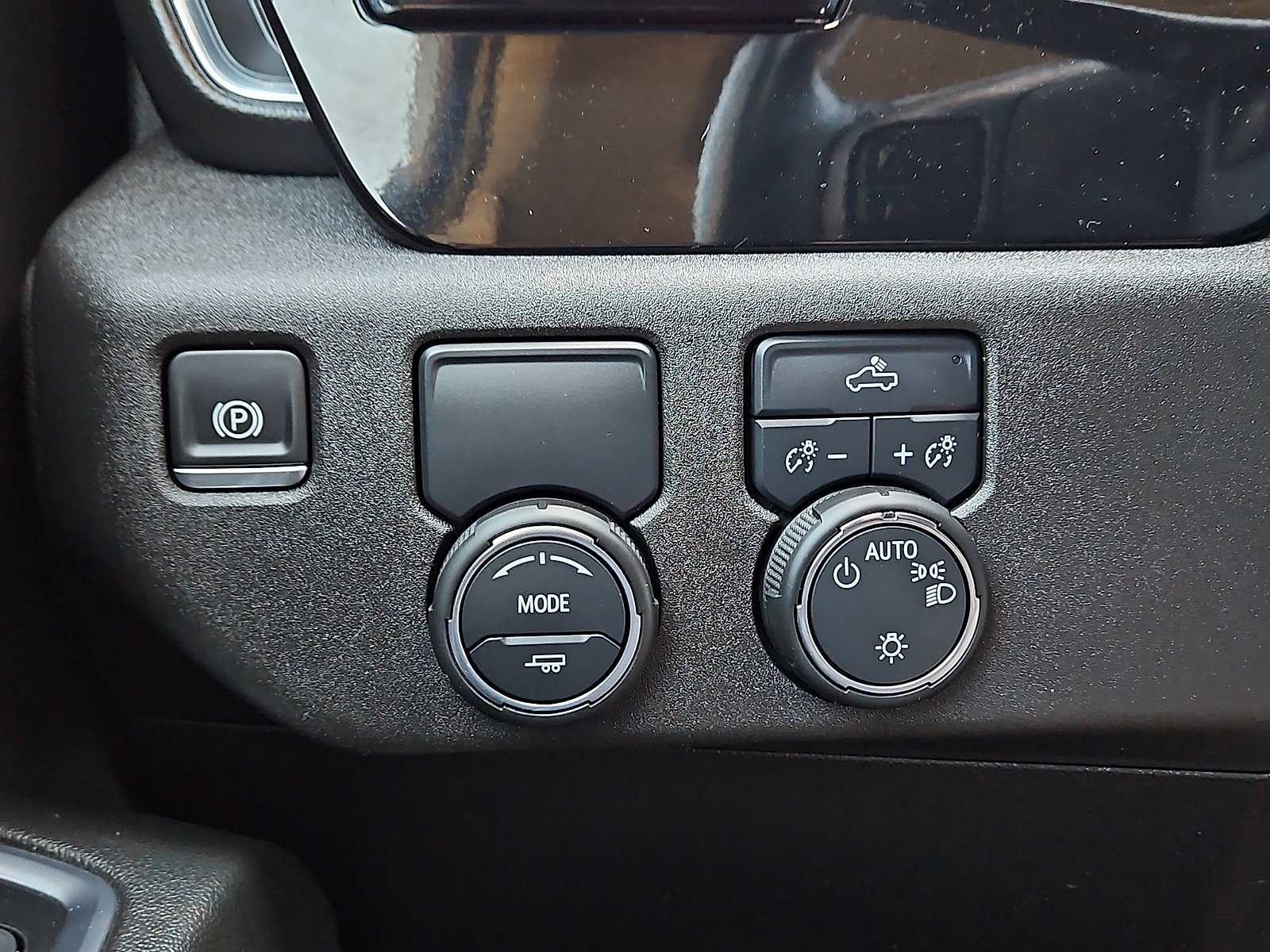 Used 2025 Chevrolet Silverado 1500 LT RWD image 20