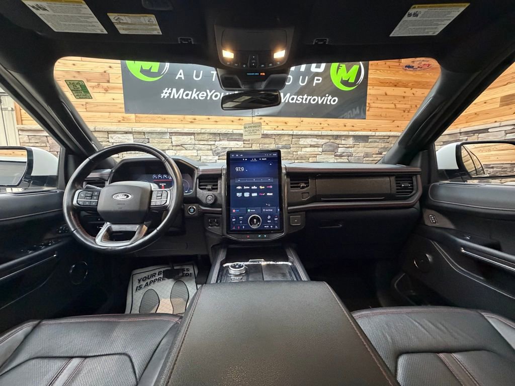 Used 2023 Ford Expedition Limited image 16