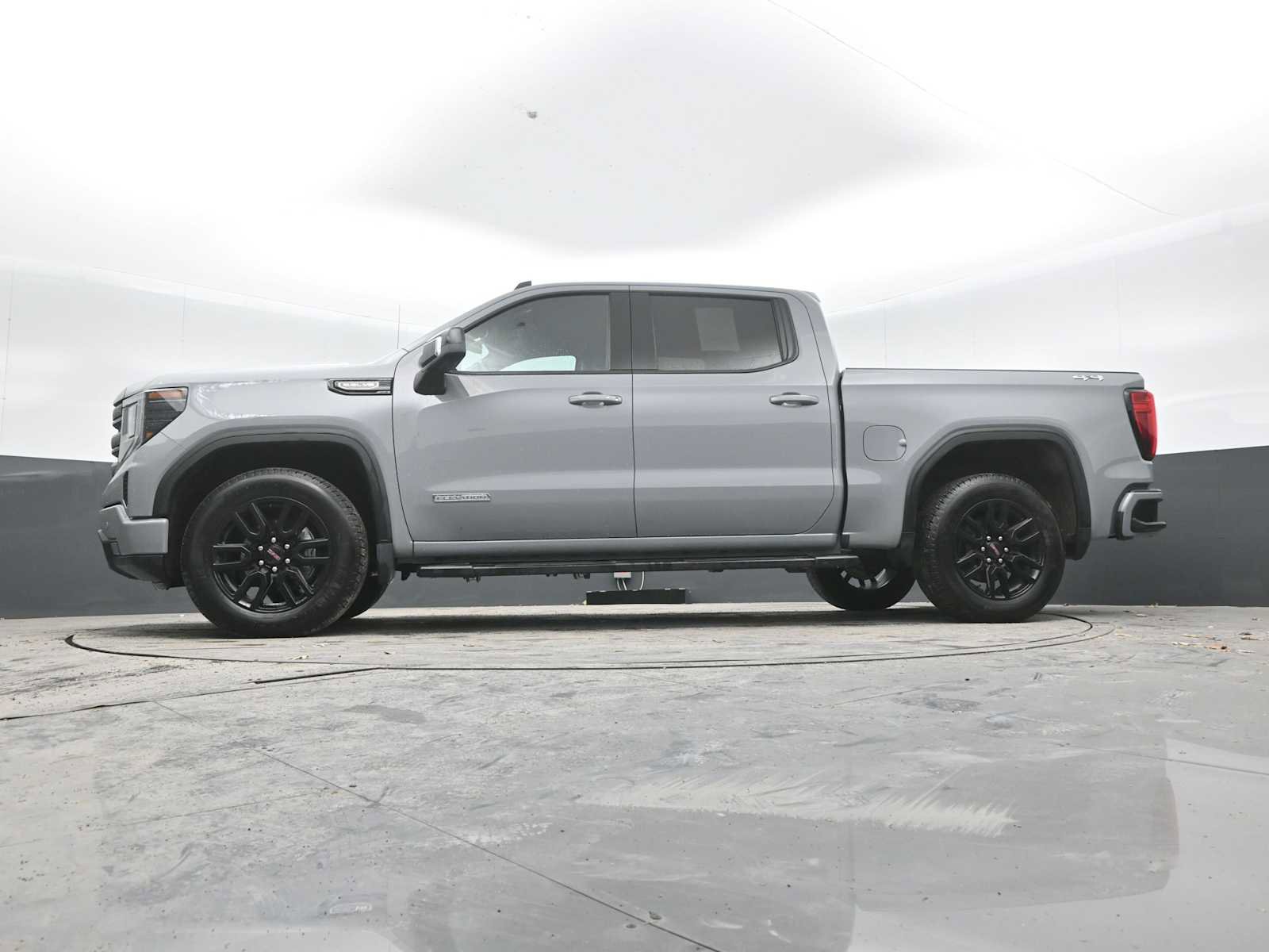Used 2024 GMC Sierra 1500 Elevation w/ Elevation Premium Package image 23