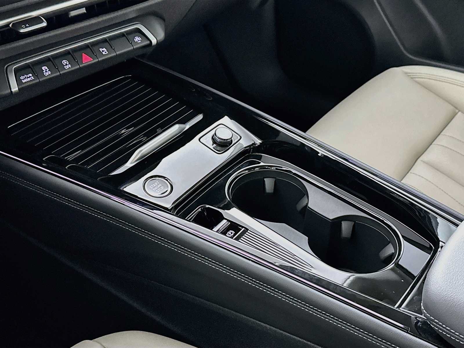 New 2026 Audi Q3 quattro 2.0T AWD/4WD image 16