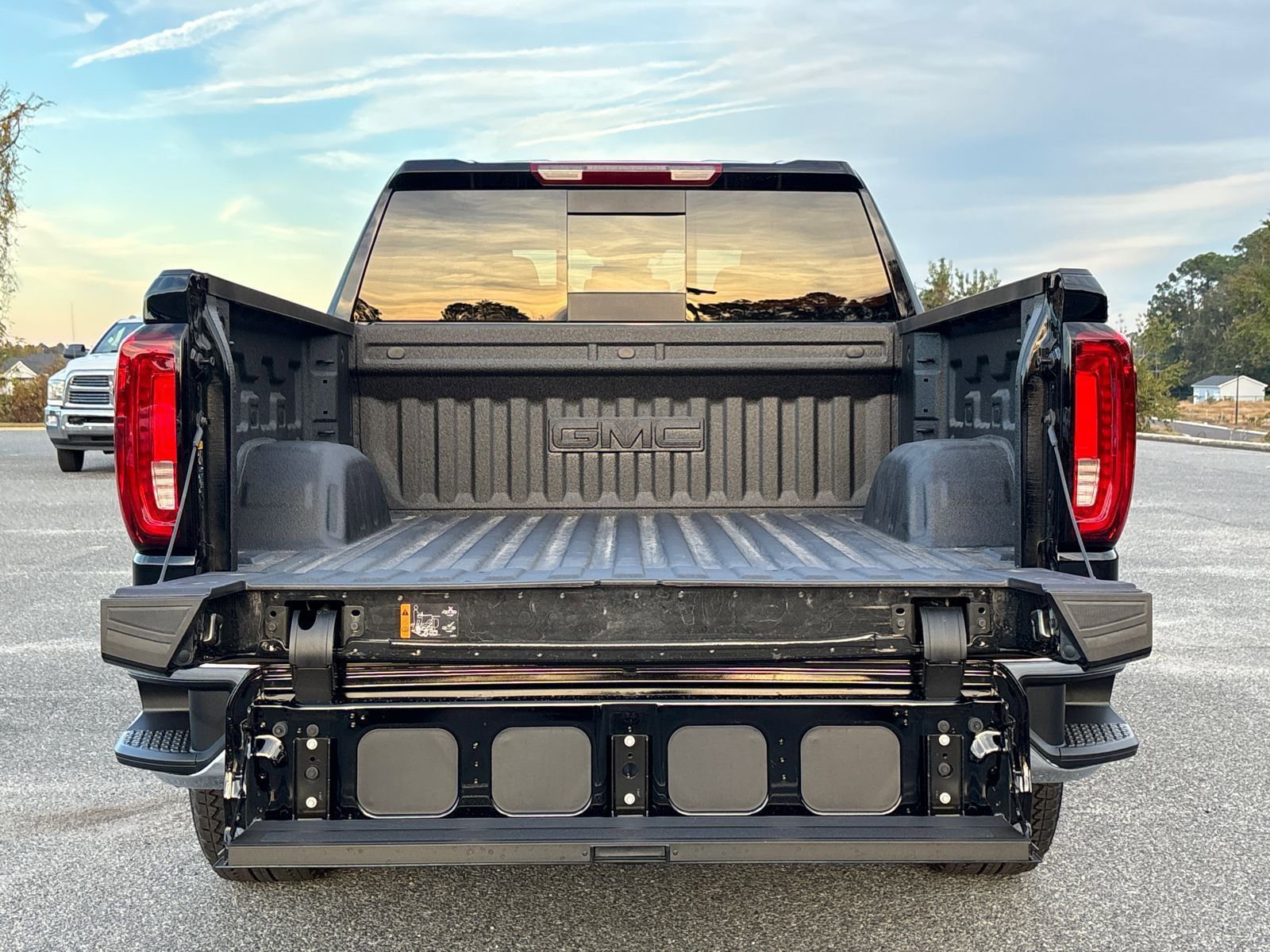 New 2026 GMC Sierra 1500 SLT w/ SLT Premium Plus Package image 37