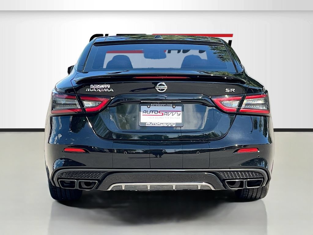 Used 2022 Nissan Maxima SR w/ Sport Mat Group FWD image 6