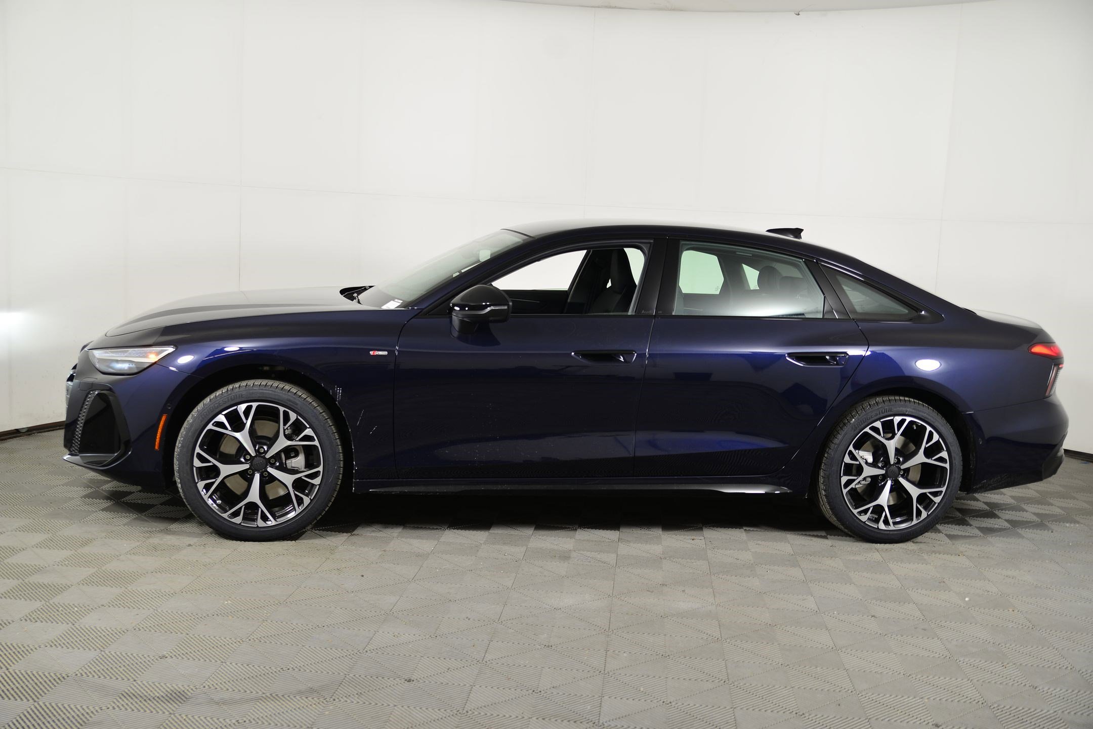 New 2026 Audi A6 Premium Plus image 2