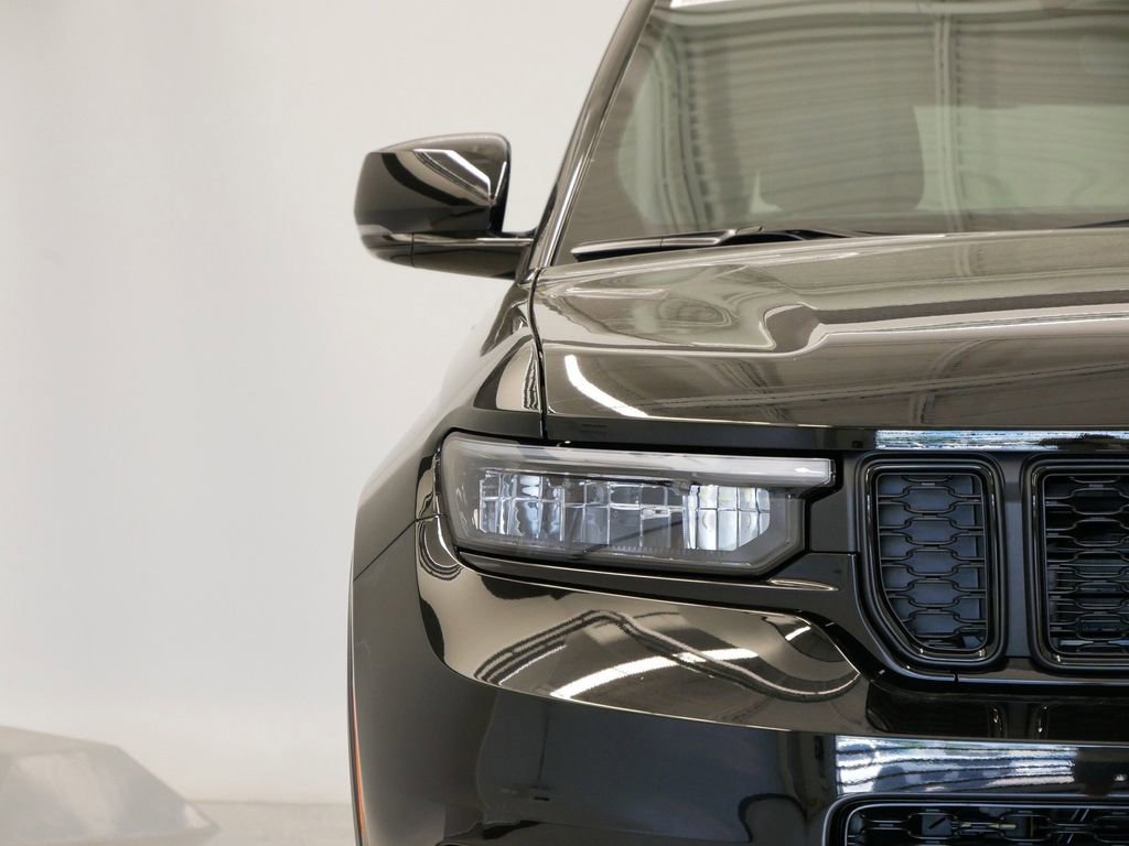 New 2025 Jeep Grand Cherokee L Altitude AWD/4WD image 14