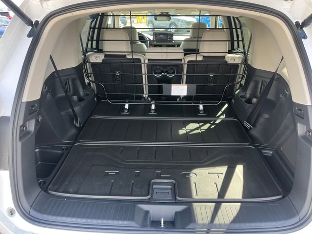 New 2026 Honda Pilot Touring image 14