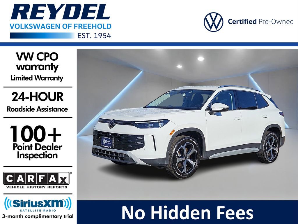 Certified 2025 Volkswagen Tiguan SE image 1