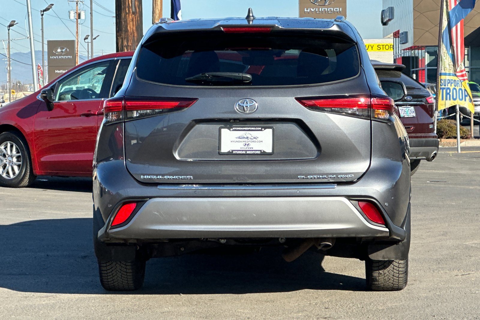 Used 2023 Toyota Highlander Platinum image 5