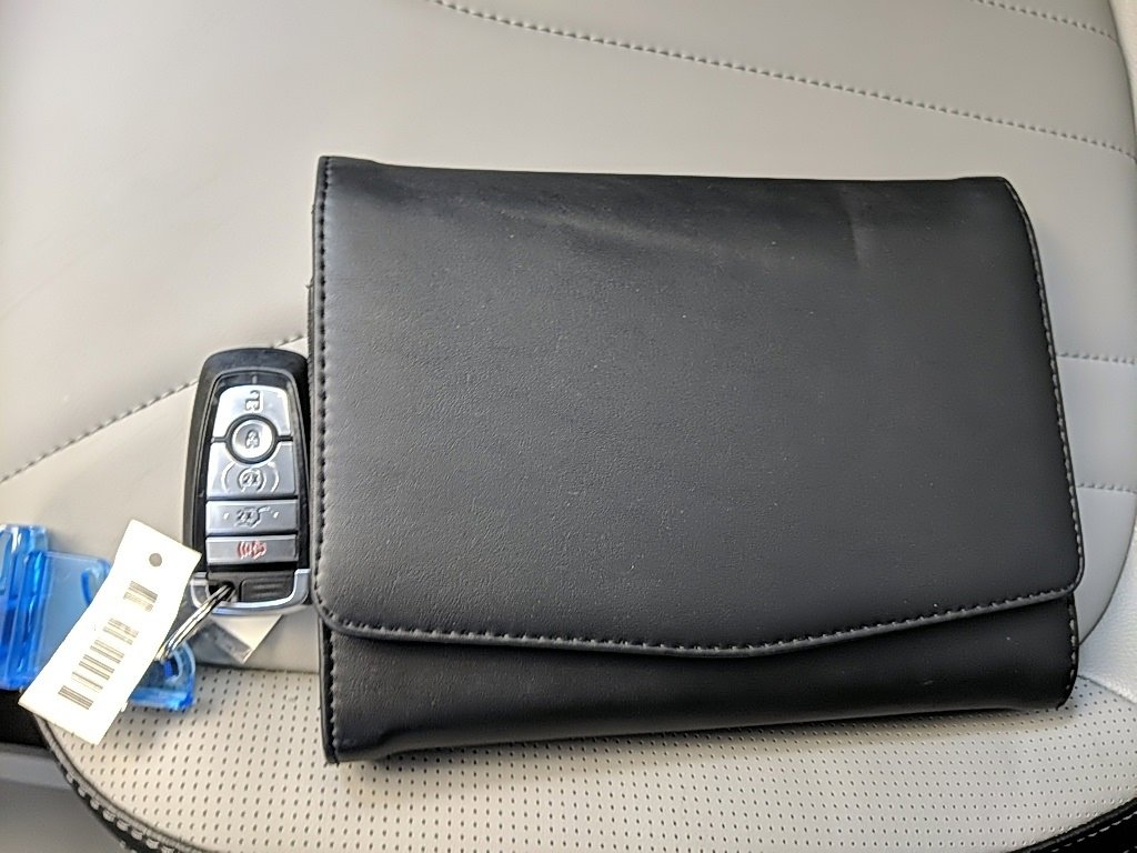 Used 2025 Ford Escape Platinum w/ Premium Technology Package image 27