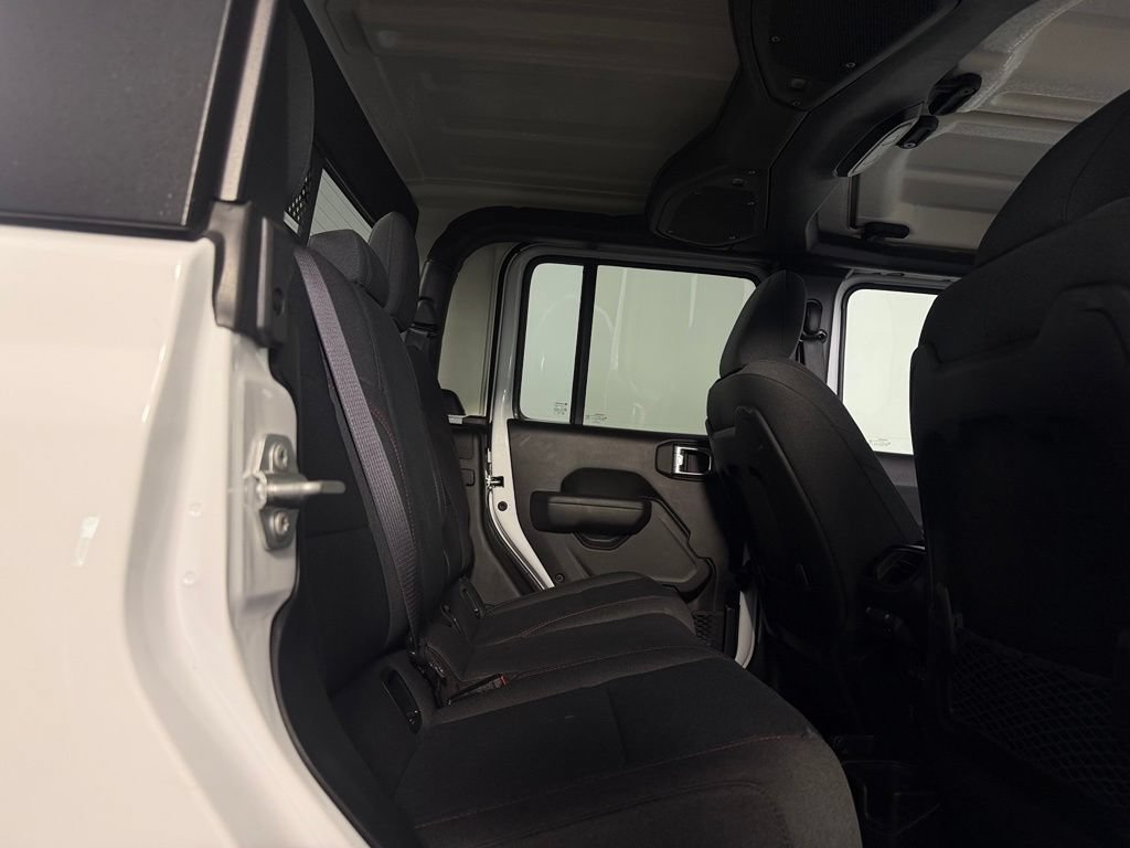 Certified 2025 Jeep Gladiator Rubicon w/ Convenience Group AWD/4WD image 19
