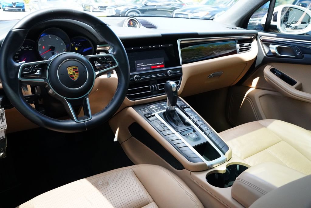 Used 2021 Porsche Macan S image 25