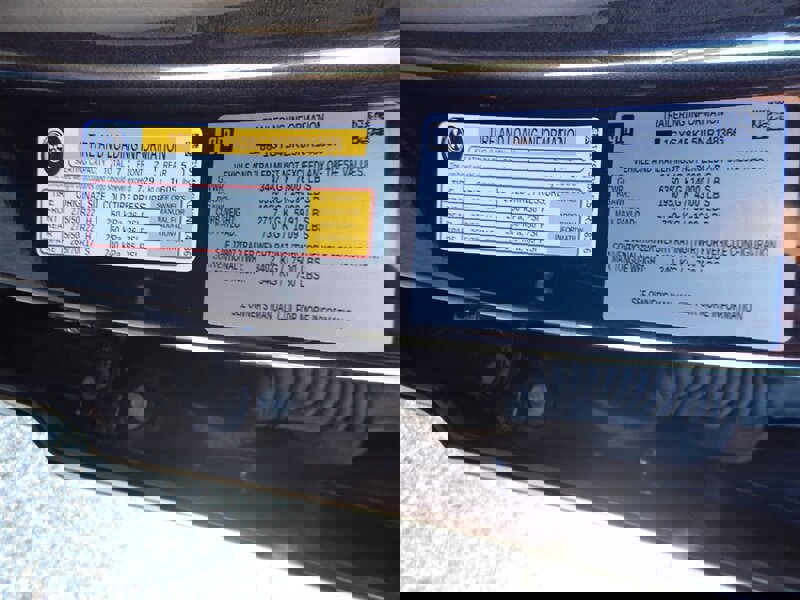 Used 2022 Cadillac Escalade Premium Luxury w/ LPO, Radiant Package image 24