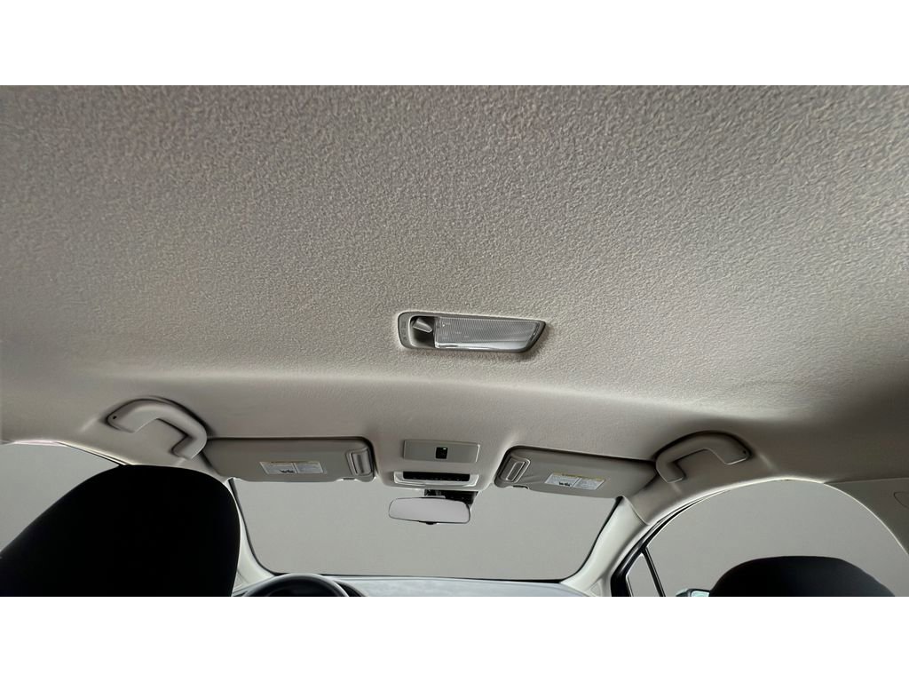 Used 2024 Nissan Versa SR image 29