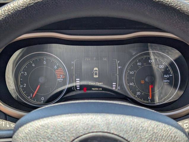 Used 2018 Jeep Cherokee Latitude FWD image 11