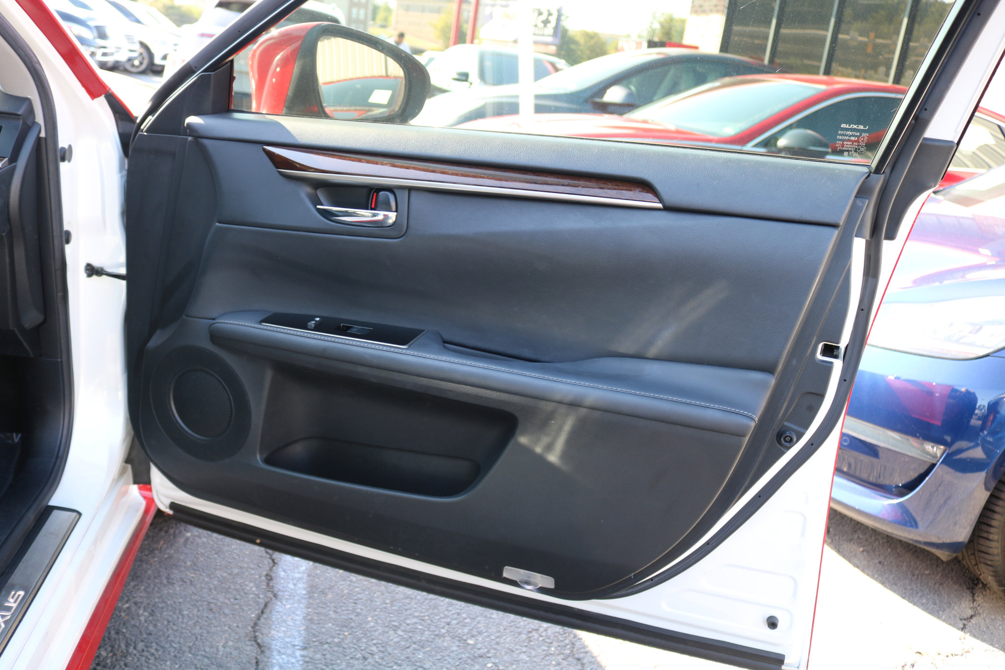 Used 2016 Lexus ES 350 w/ Luxury Package w/Wood Trim image 44