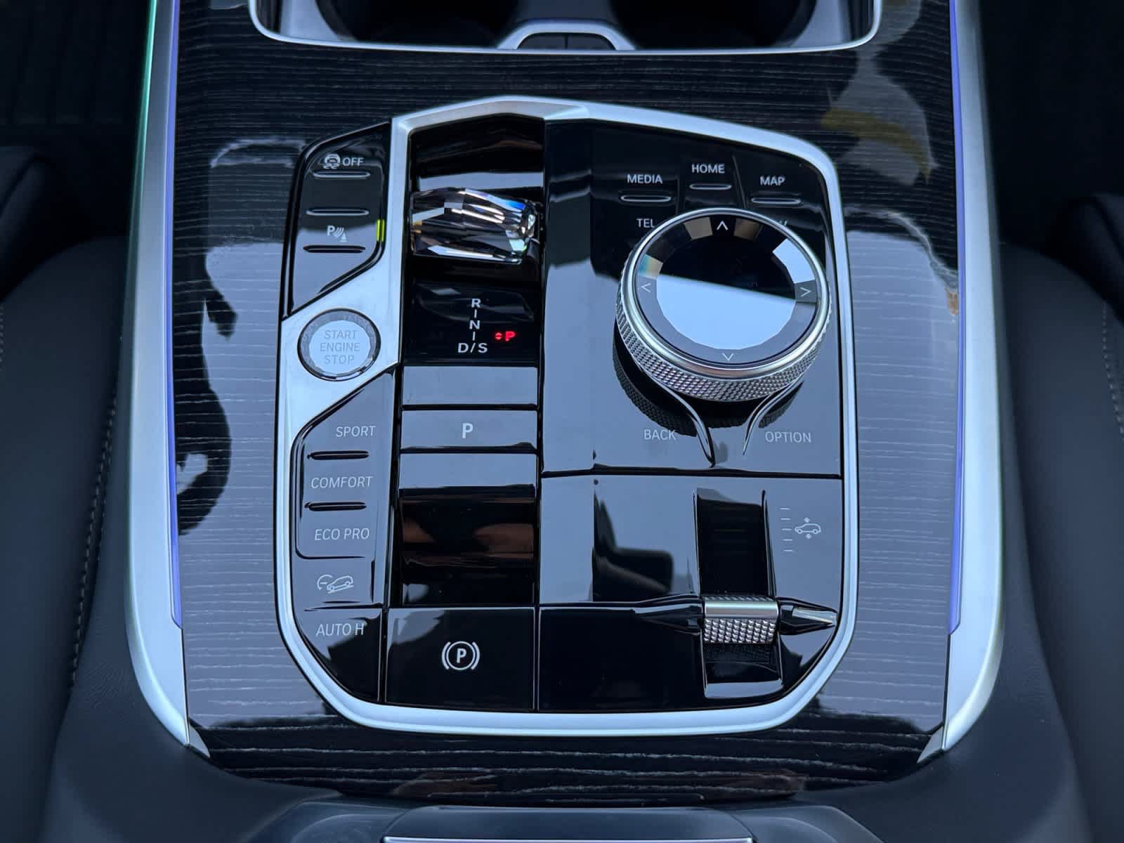 New 2027 BMW X7 M60i AWD/4WD image 25