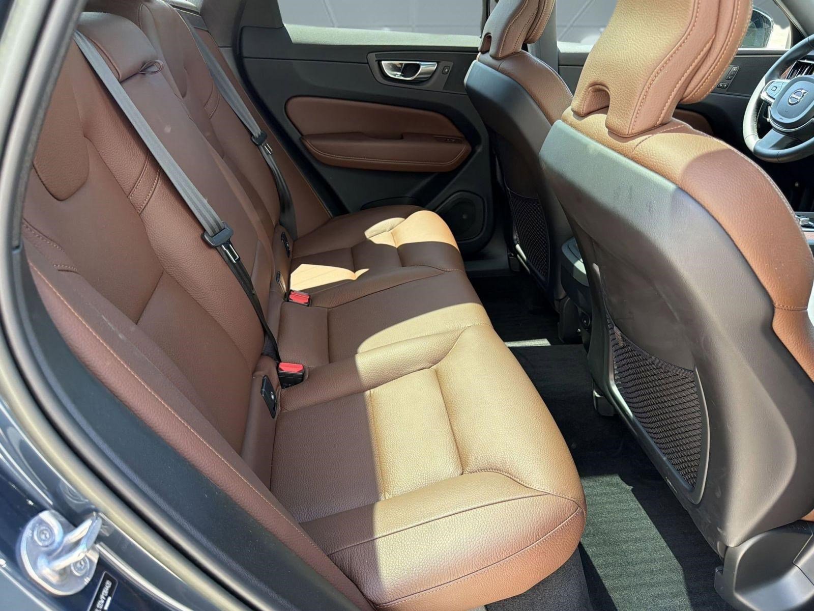 Used 2023 Volvo XC60 B5 Plus w/ Climate Package FWD image 29