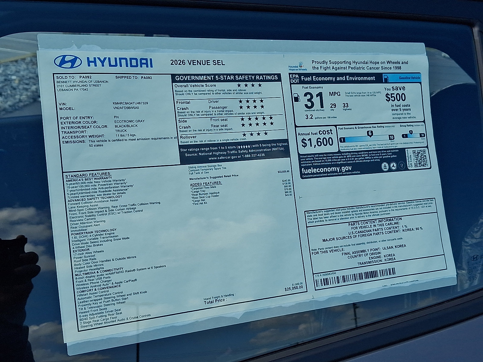 New 2026 Hyundai Venue SEL FWD image 3