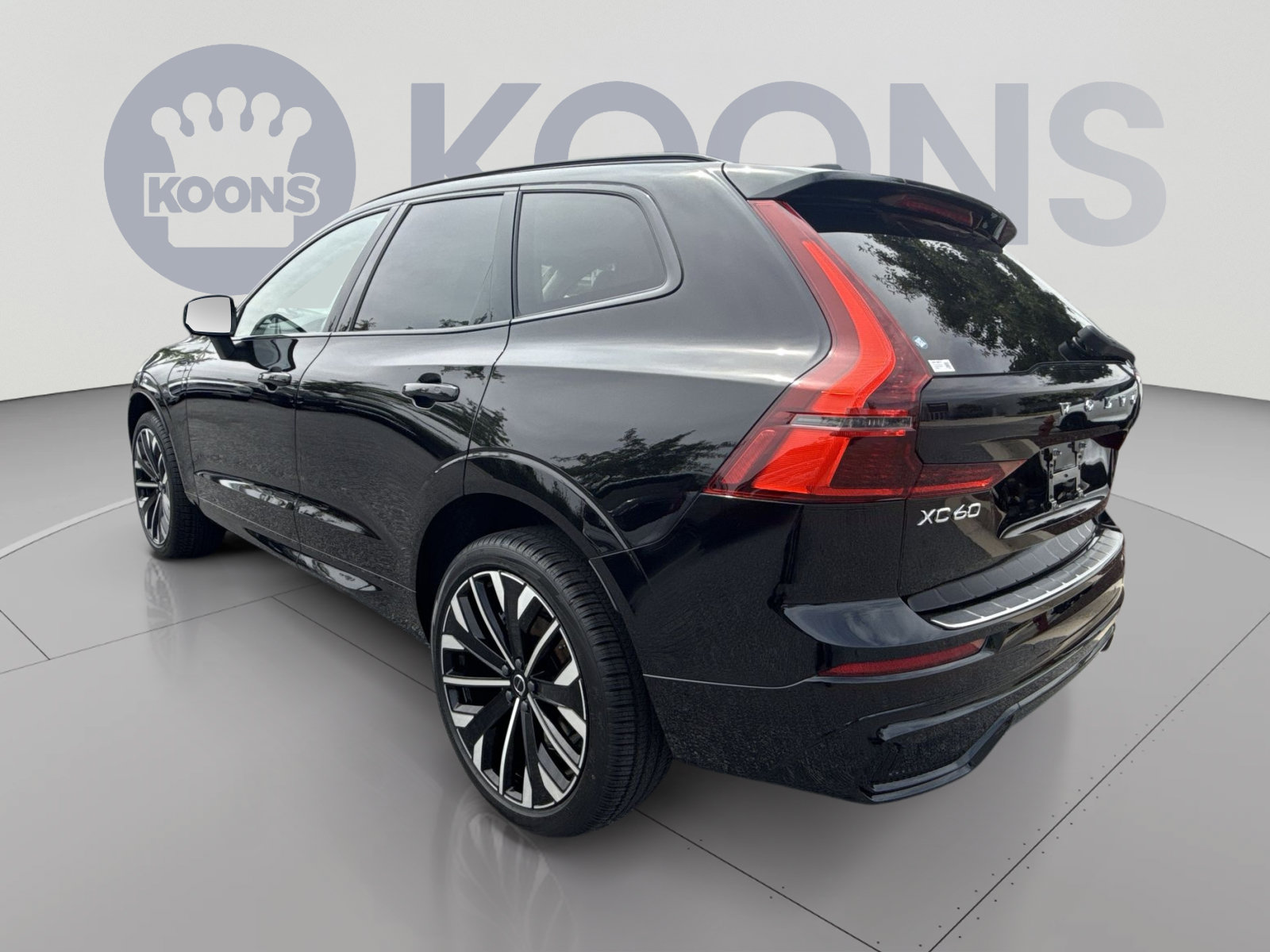 New 2026 Volvo XC60 T8 Ultra w/ Protection Package Premier AWD/4WD image 4