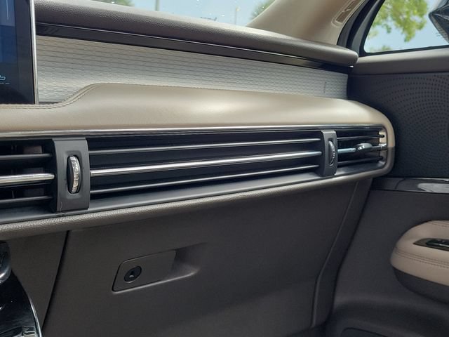 Certified 2024 Lincoln Corsair FWD image 27