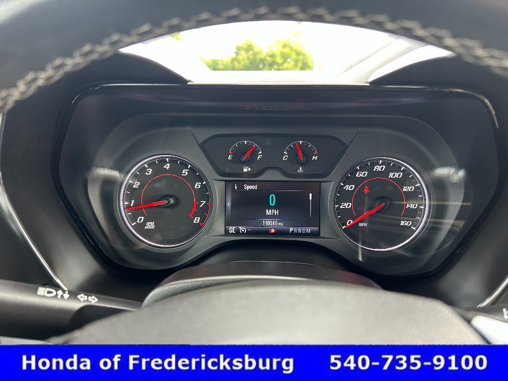 Used 2017 Chevrolet Camaro LT RWD image 17