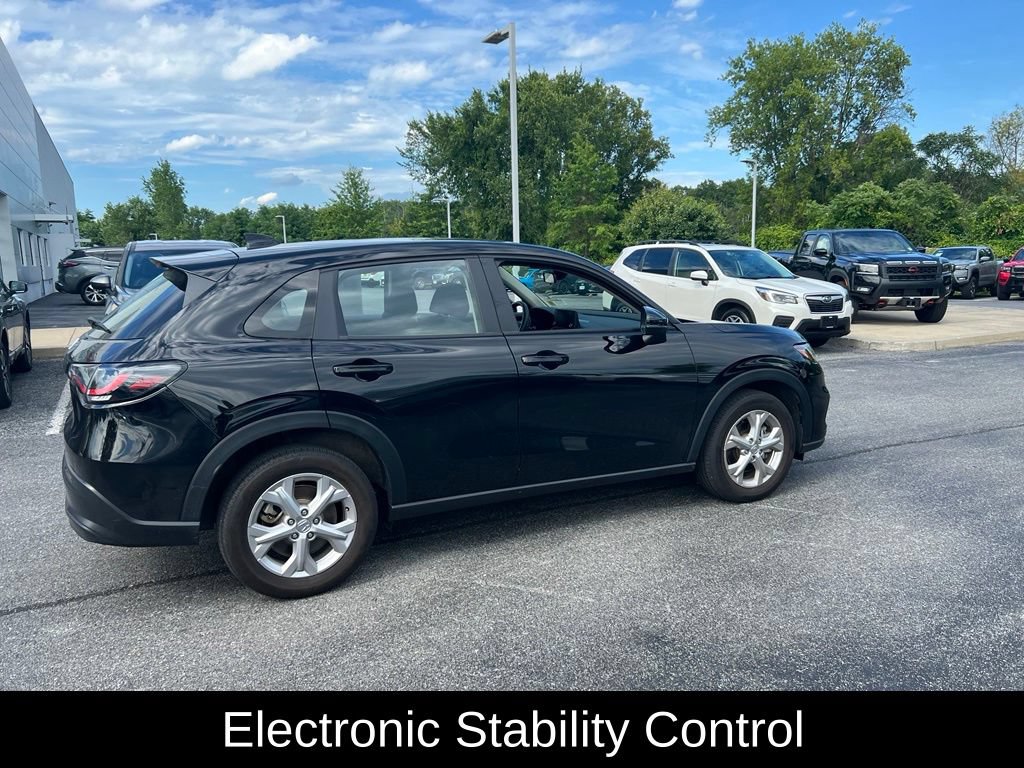 Used 2024 Honda HR-V LX image 9