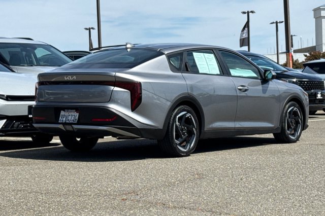 Certified 2025 Kia K4 EX FWD image 5