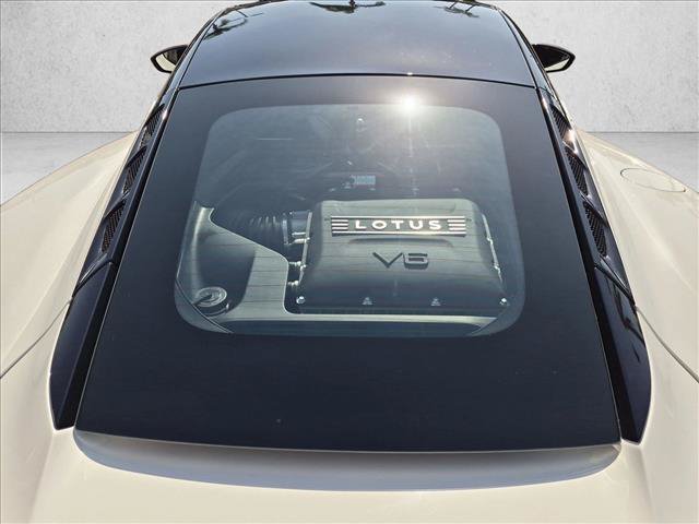 Used 2025 Lotus Emira RWD image 19