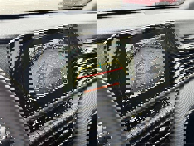 Used 2025 Toyota Camry SE w/ Convenience Package image 24