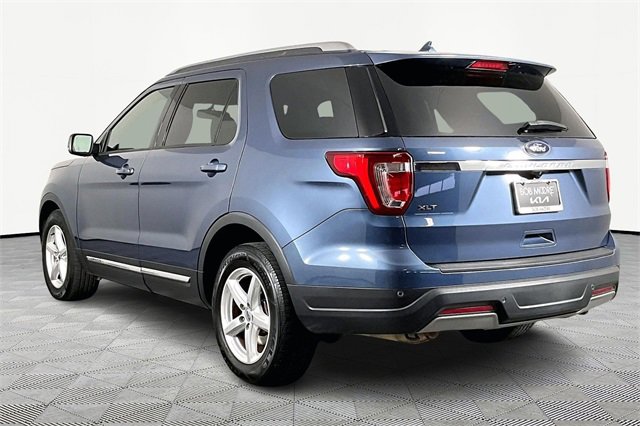 Used 2019 Ford Explorer XLT w/ Equipment Group 202A image 4
