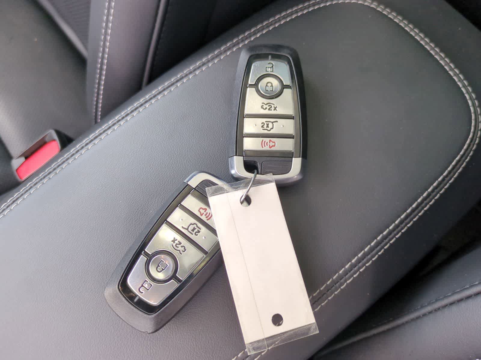 Used 2025 Ford Mustang Mach-E Premium AWD/4WD image 37