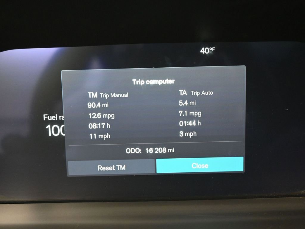 Used 2024 Volvo XC90 B5 Plus image 22