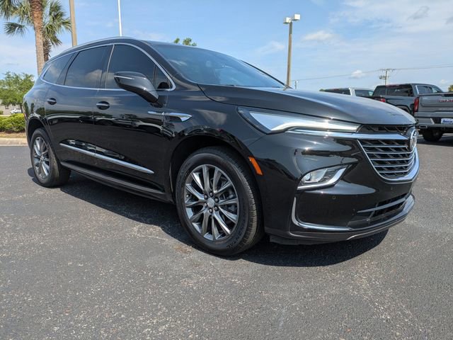Used 2022 Buick Enclave Essence w/ LPO, Hit The Road Package image 2