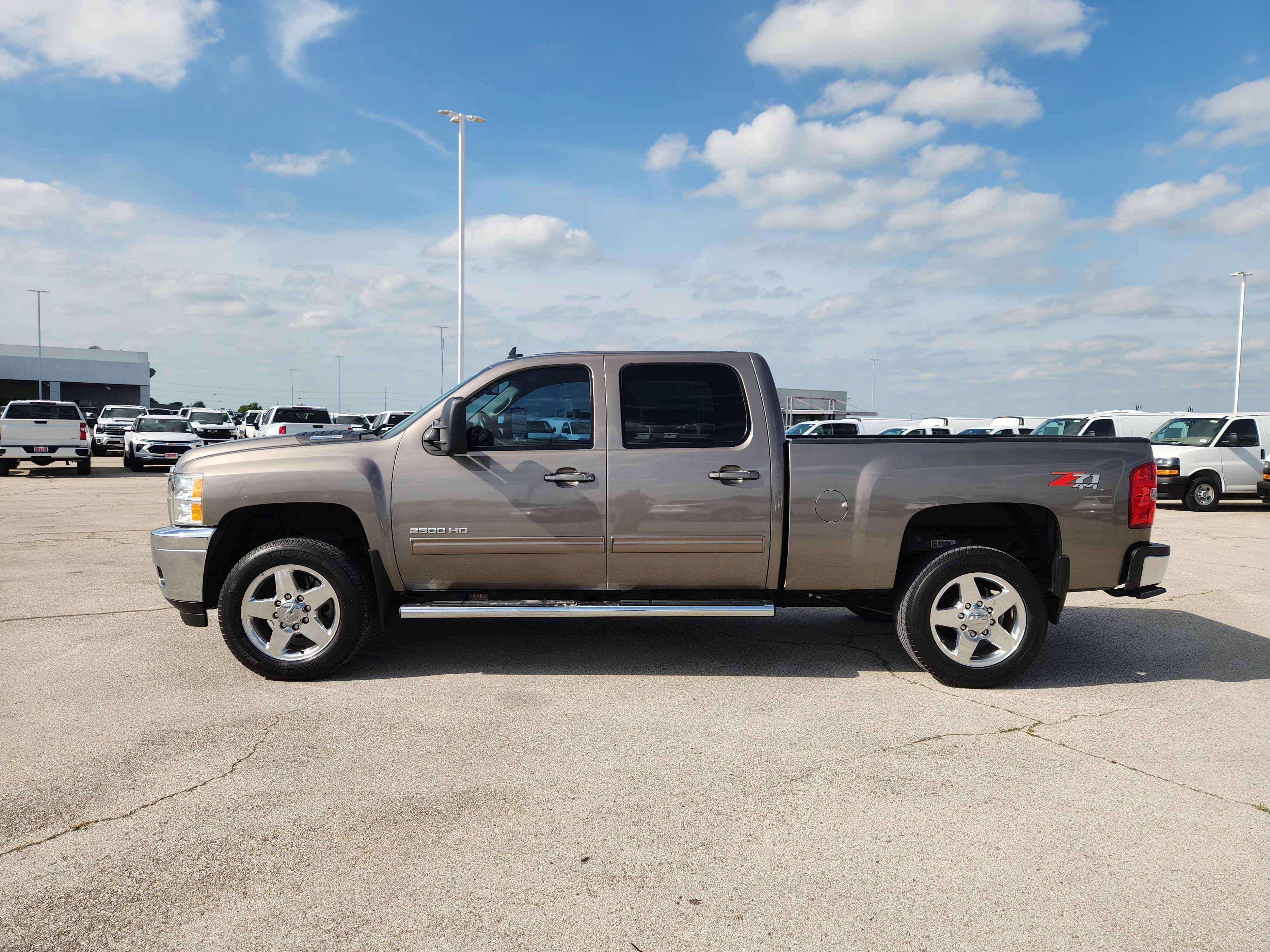 Used 2013 Chevrolet Silverado 2500 LTZ w/ LTZ Plus Package AWD/4WD image 4