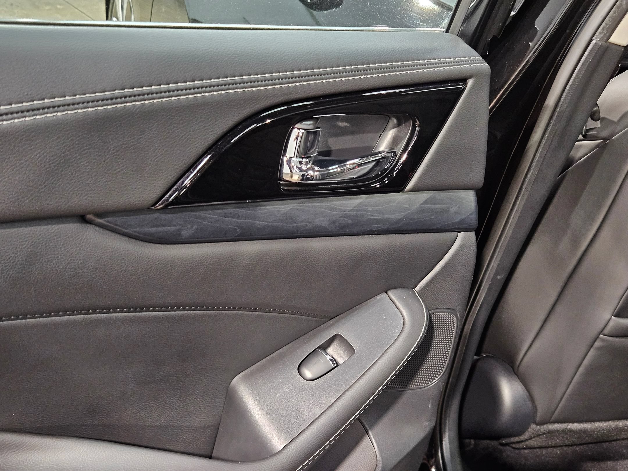 Used 2020 Nissan Maxima Platinum w/ Sport Mat Group FWD image 35