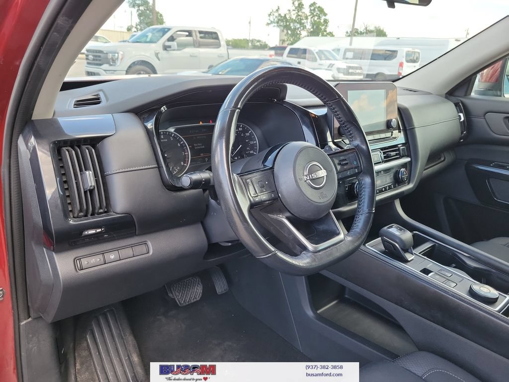 Used 2022 Nissan Pathfinder SV AWD/4WD image 18