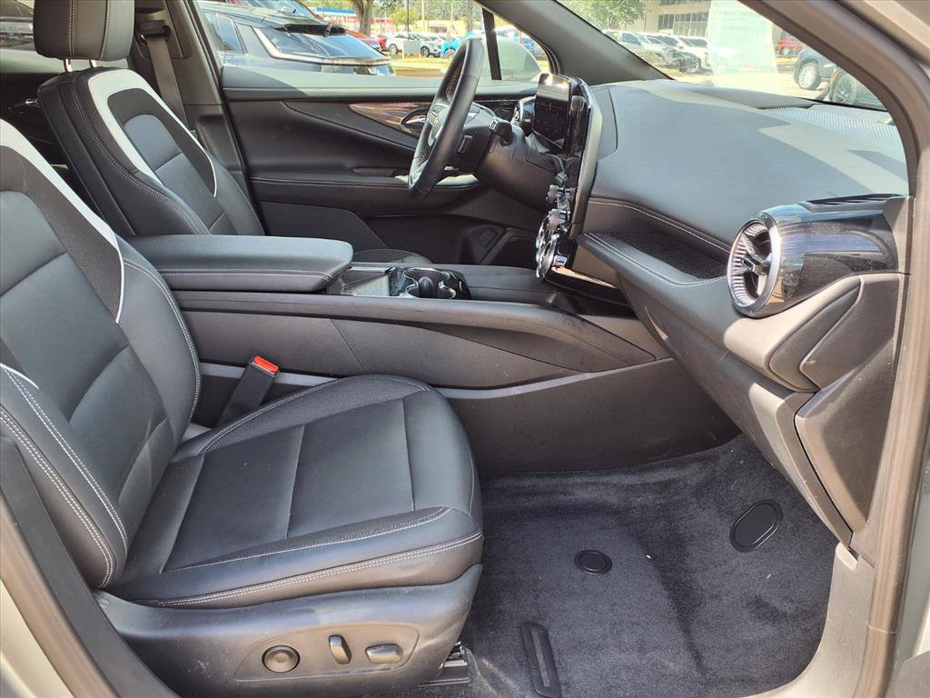 Used 2024 Chevrolet Blazer EV LT AWD/4WD image 9