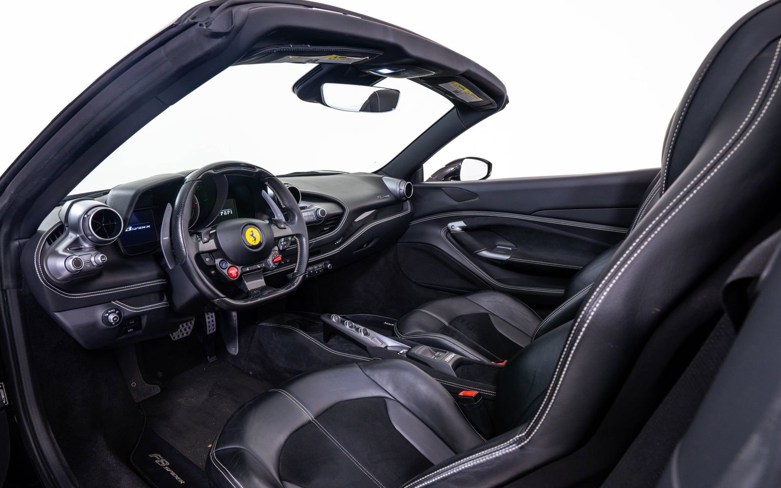 Used 2021 Ferrari F8 Tributo image 22