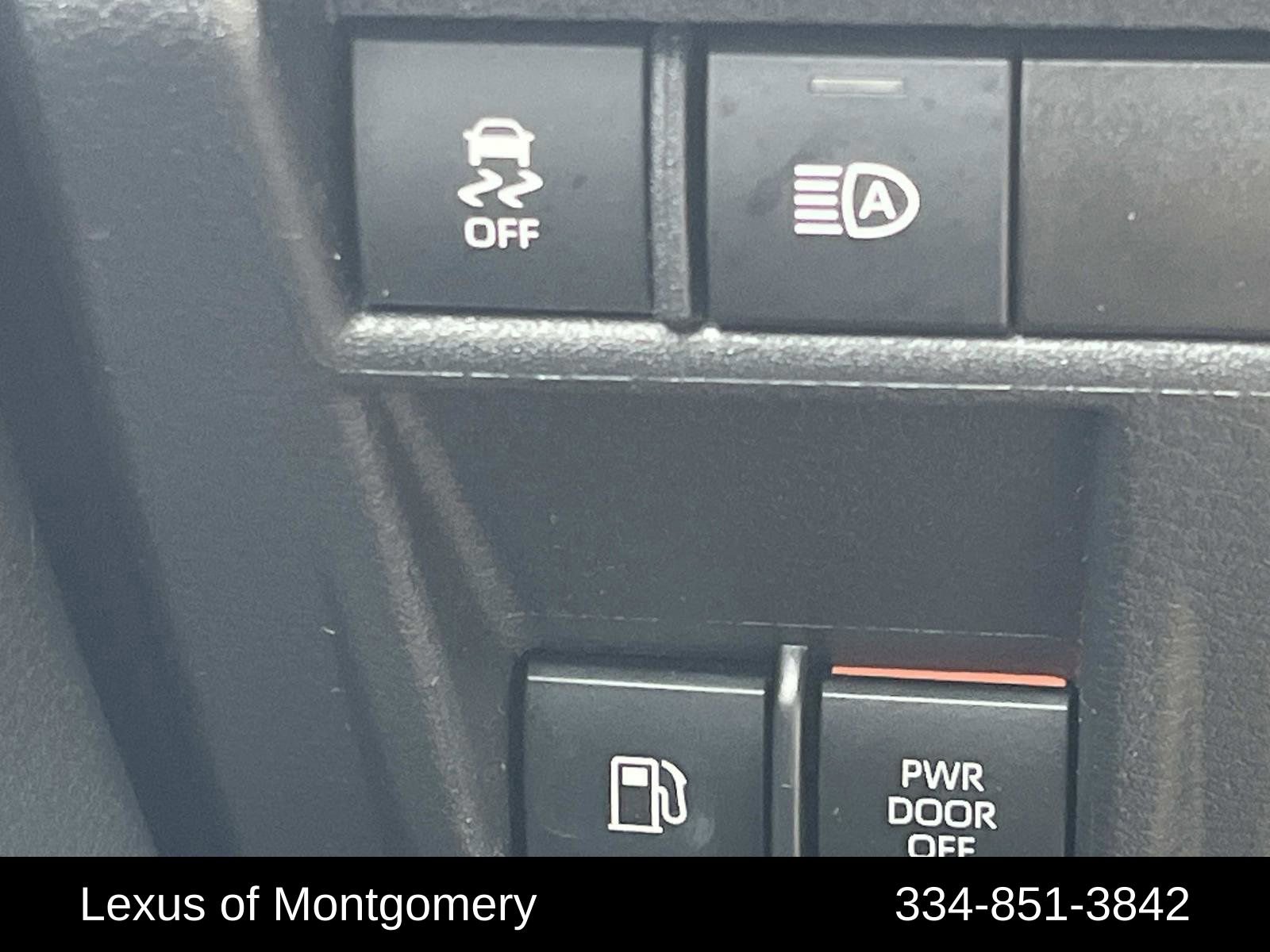 Used 2021 Toyota Sienna XSE image 23