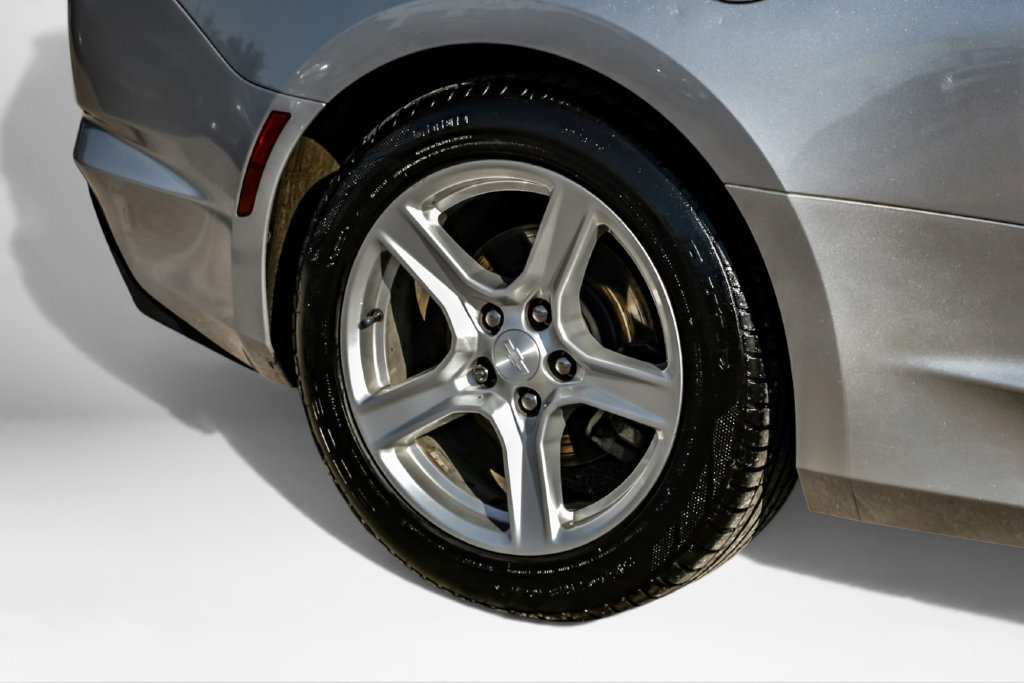 Used 2019 Chevrolet Camaro LT RWD image 40