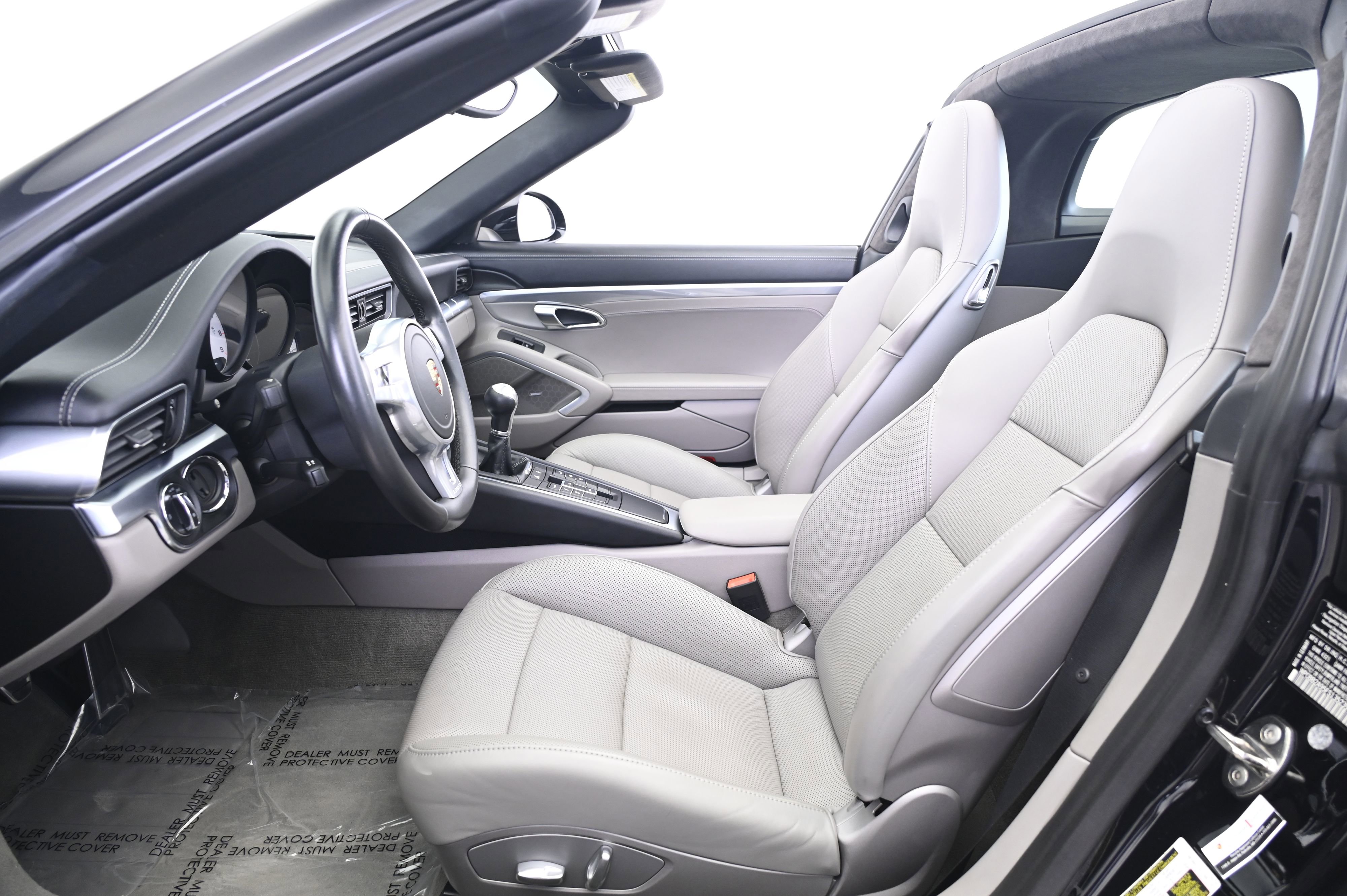 Used 2015 Porsche 911 Targa 4S image 30