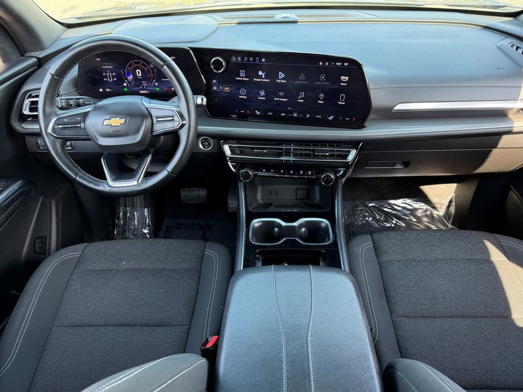 Used 2024 Chevrolet Traverse LT image 17