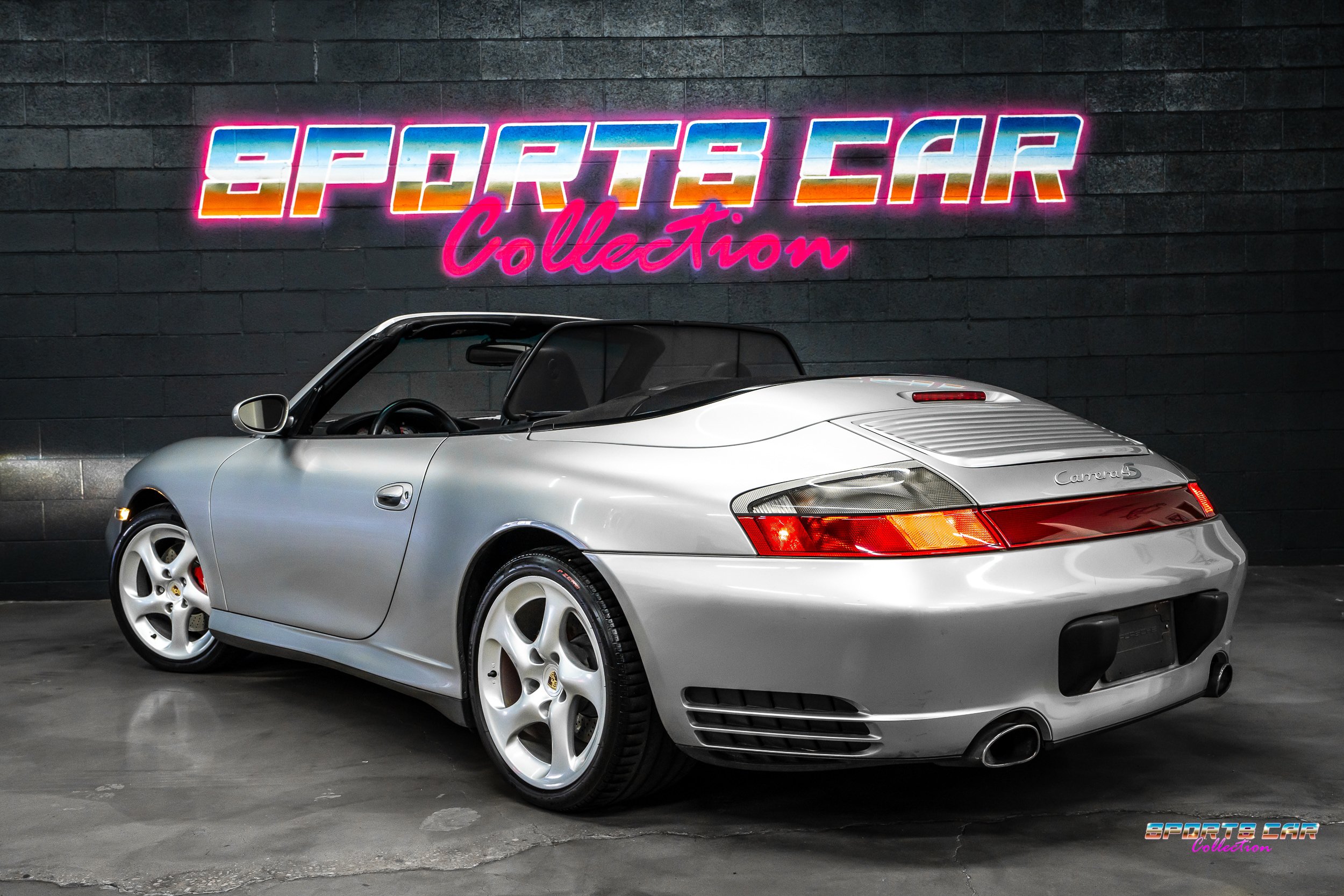 Used 2004 Porsche 911 Carrera 4S AWD/4WD image 4