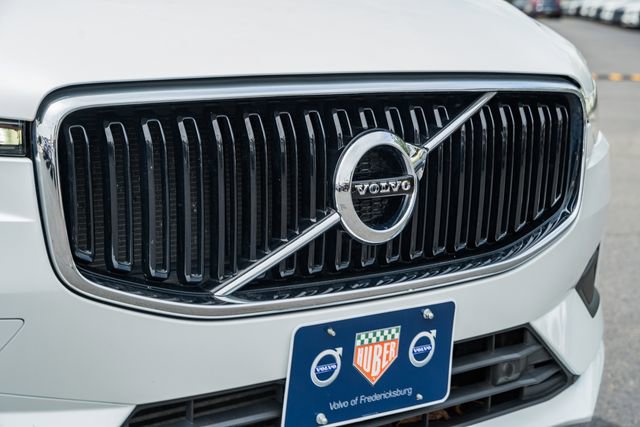 Used 2019 Volvo XC60 T5 Momentum w/ Multimedia Package AWD/4WD image 10