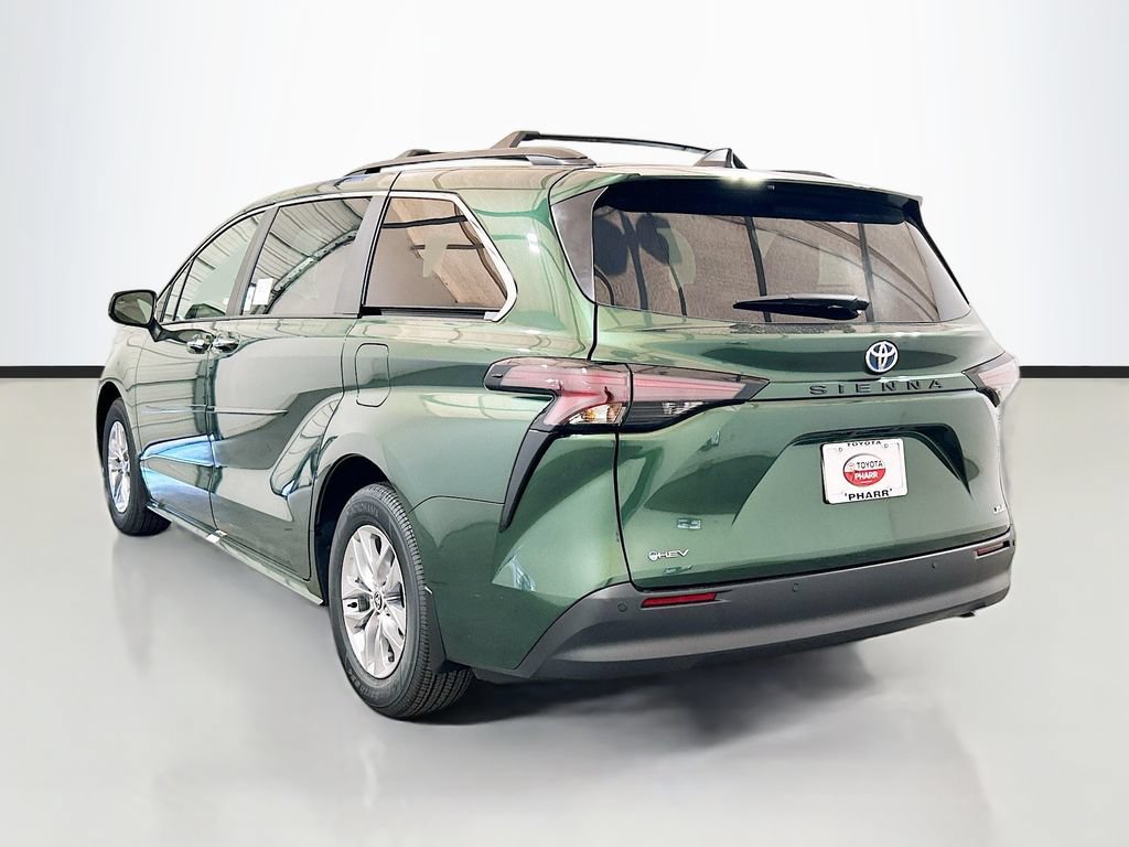 New 2025 Toyota Sienna XLE FWD image 6