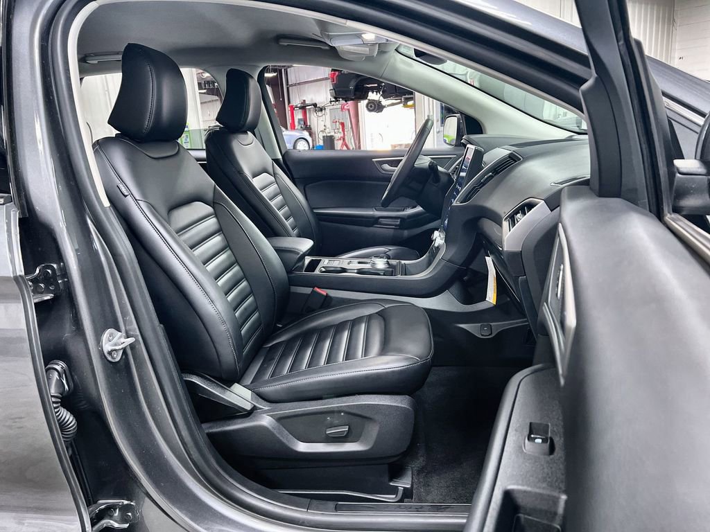 Used 2024 Ford Edge SEL w/ Convenience Package AWD/4WD image 28