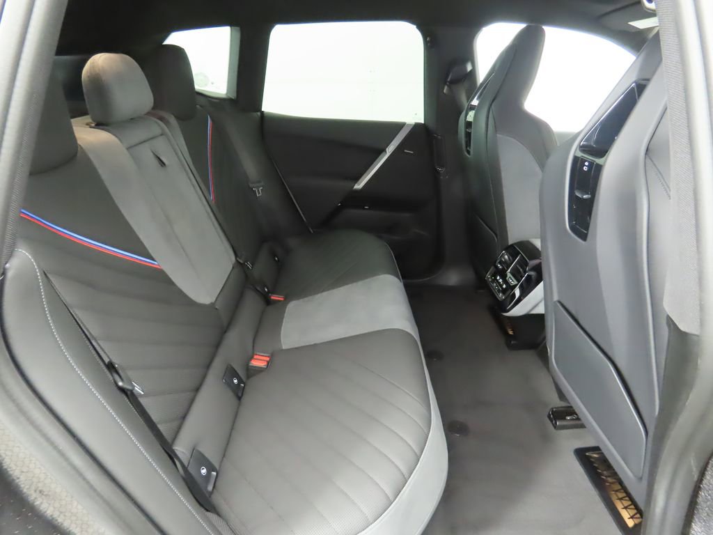 Used 2026 BMW iX xDrive45 w/ M Sport Package AWD/4WD image 23