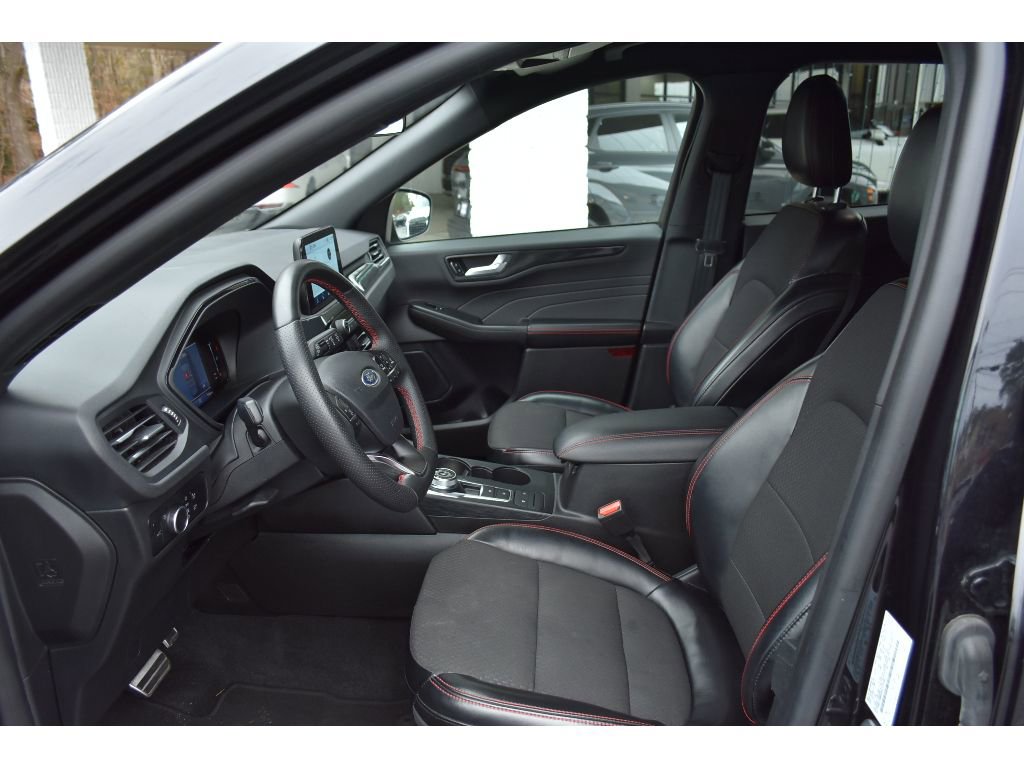 Used 2024 Ford Escape ST-Line image 10