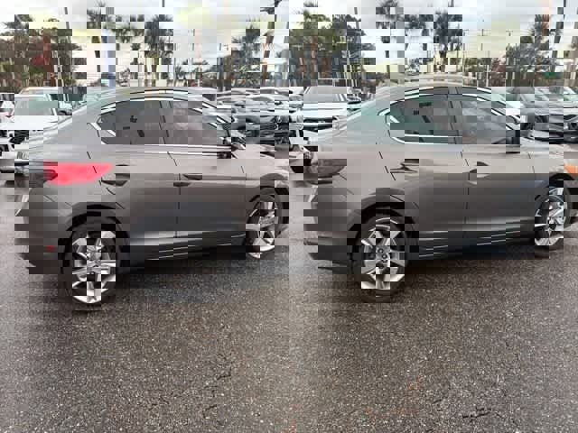 Used 2014 Acura ILX w/ Premium Package image 7